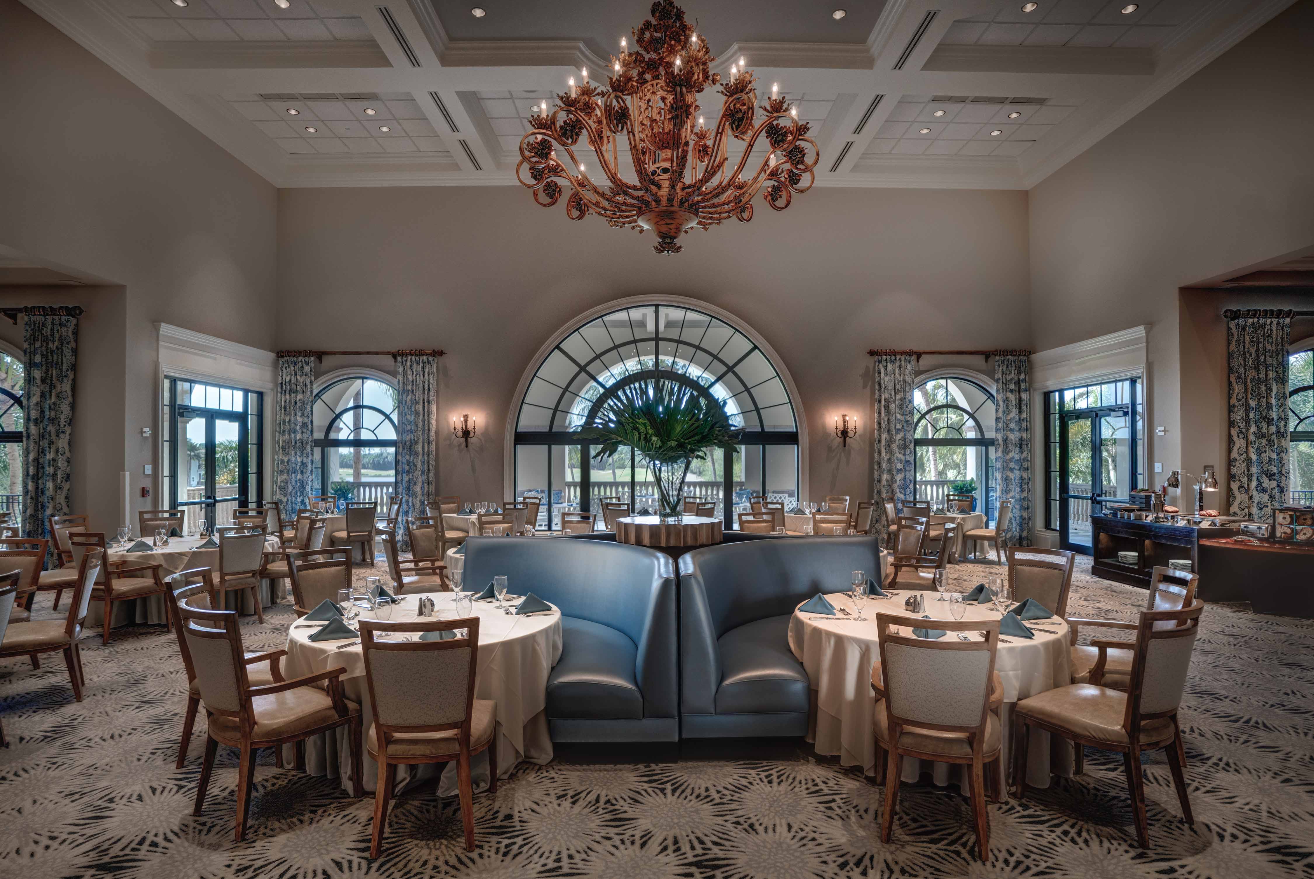 dining room of Frenchman's Creek Beach & Country Club in Palm Beach Gardens Florida by j banks design group